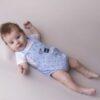 Conjunto peto azul dibujo cometas mas camiseta 1 a 18 meses - Imagen 2