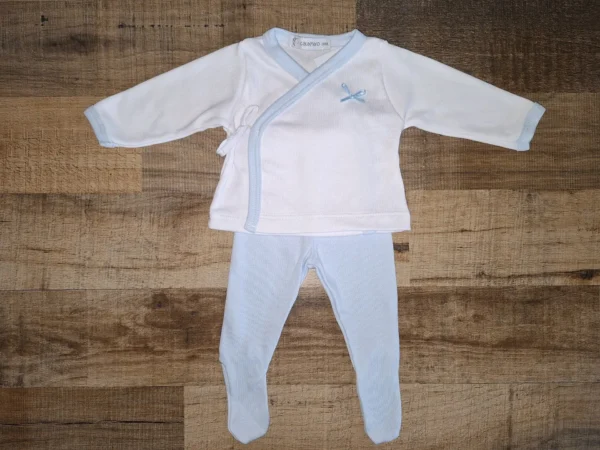 Conjunto camiseta cruzada blanca y polaina azul desde 0 hasta 3 meses