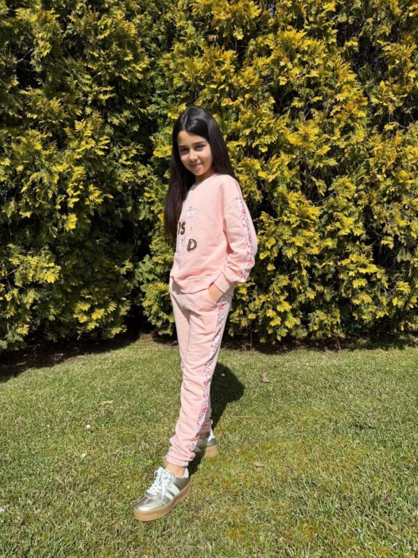 Conjunto sudadera pantalón largo rosa life is good desde 4 años hasta 15 años - Imagen 4