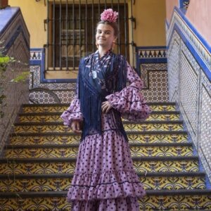 Vestido de flamenca modelo entre volantes desde 10 hasta 14 años