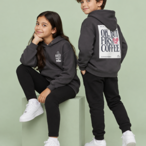 Retrato_infantil_con_sudaderas_a_juego.png