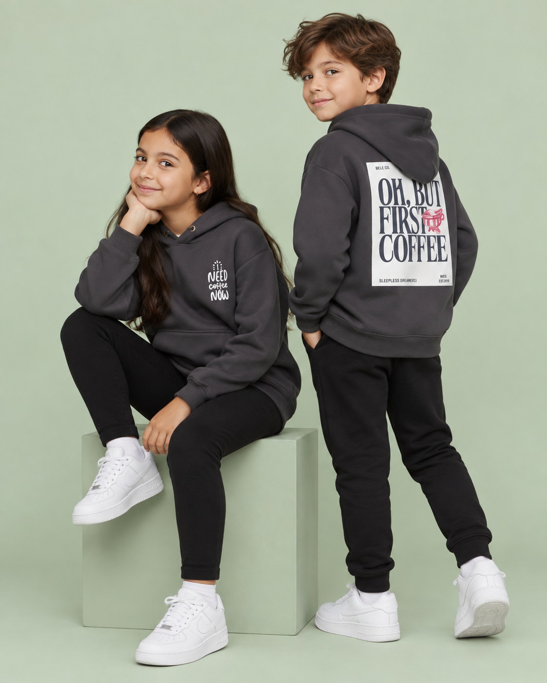 Retrato_infantil_con_sudaderas_a_juego.png